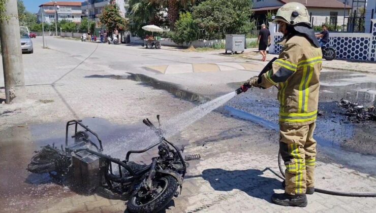 Seyir halindeki elektrikli bisiklet alev aldı