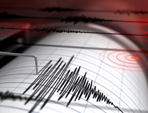 Son dakika: Marmara Denizi’nde deprem! İstanbul’da da hissedildi