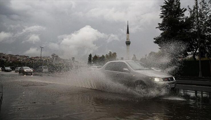 Valilik duyurdu! İstanbul için sağanak yağış uyarısı!